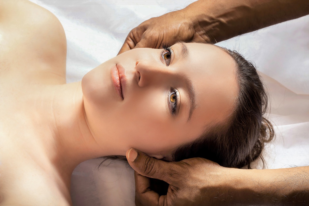 Masažo nauda sveikatai: kaip gali pagelbėti masažo terapija